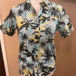 Quiksilver Blue and Yellow Palm Print boys Shirt size medium